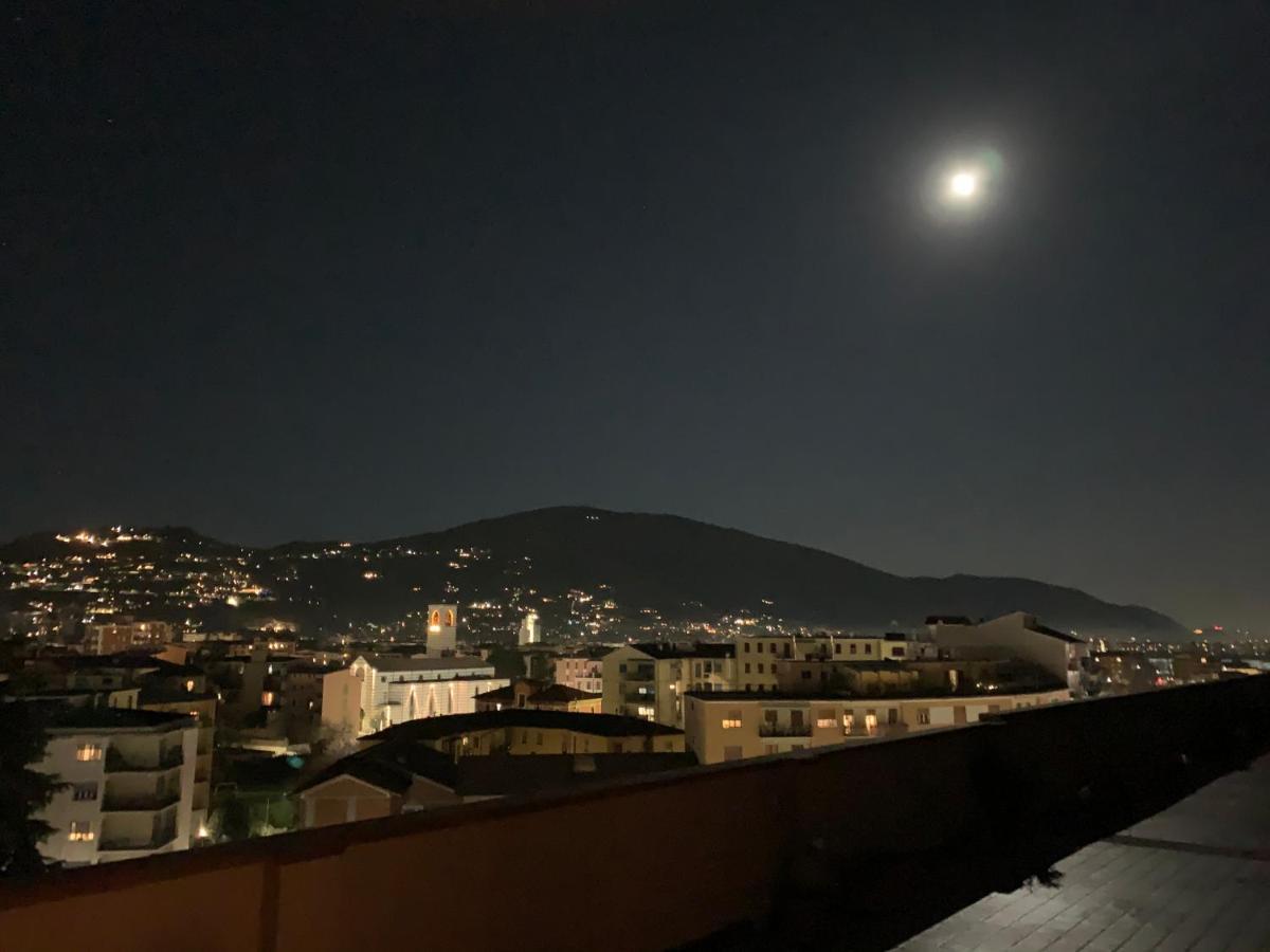 Attico Mansardato Affacciato Sul Cuore Di Brescia Dış mekan fotoğraf